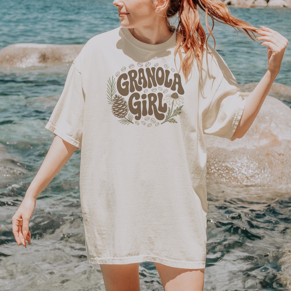 Granola Girl Botanical Pine Cone and Daisy Retro Tee